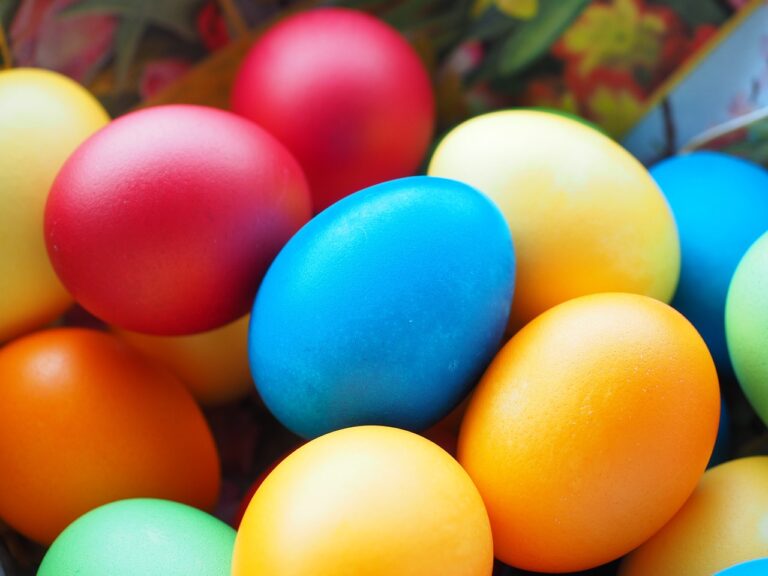 easter eggs, multicoloured, happy easter-3032058.jpg